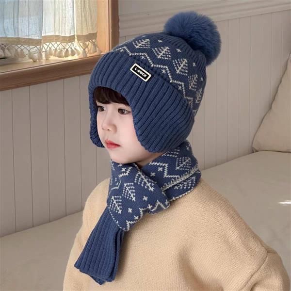 ست بافت کلاه گوشگیر تک پوم و شال گردن طرح کاج کد 21238