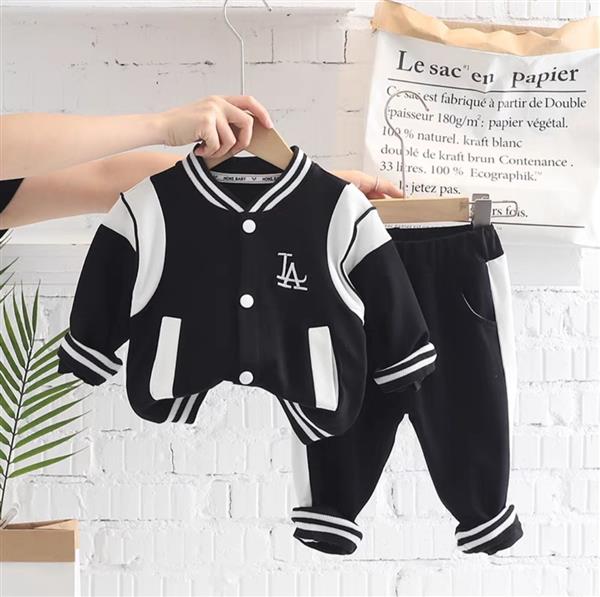 ست سویشرت و شلوار فشن مشکی و سفید طرح LA کد 11437