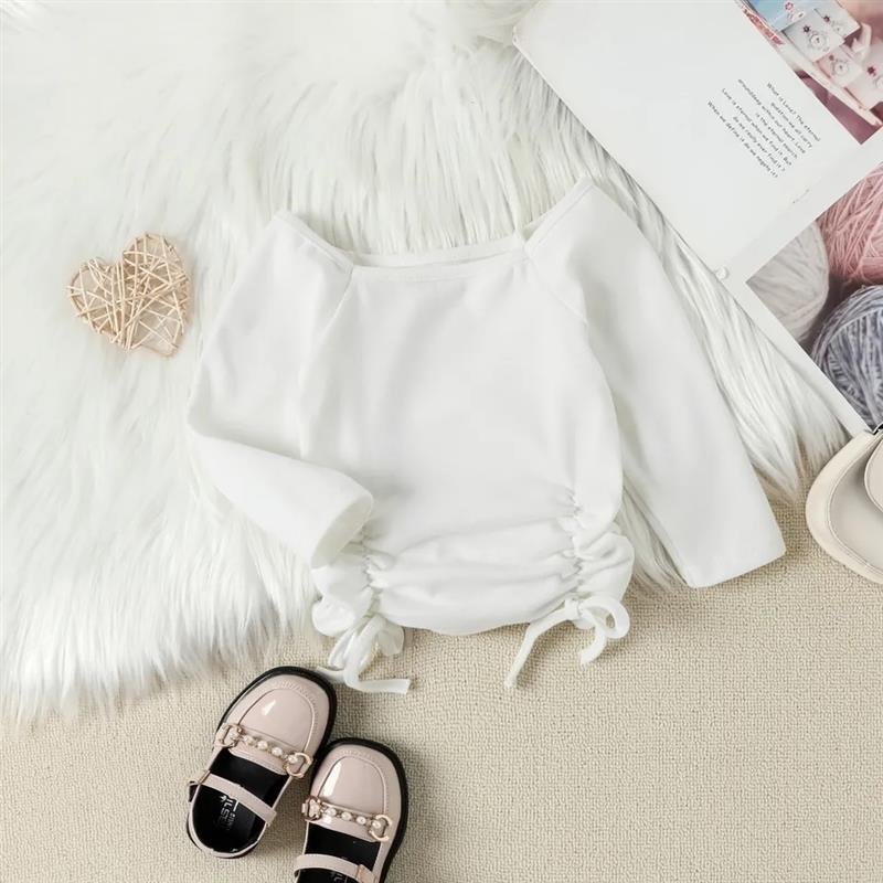 ست بلوز کشمیر سفید طرح چین و کش با  شلوار چرم قهوه ای کد 11813