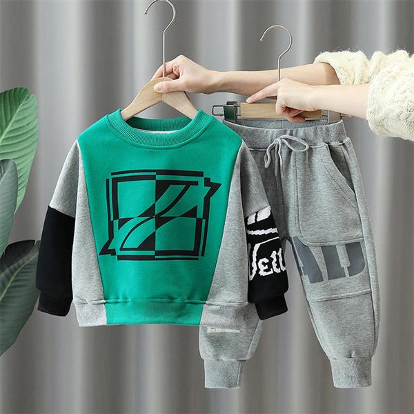 ست دورس و شلوار طرح geometric shapes رنگ طوسی و سبز کد 15341