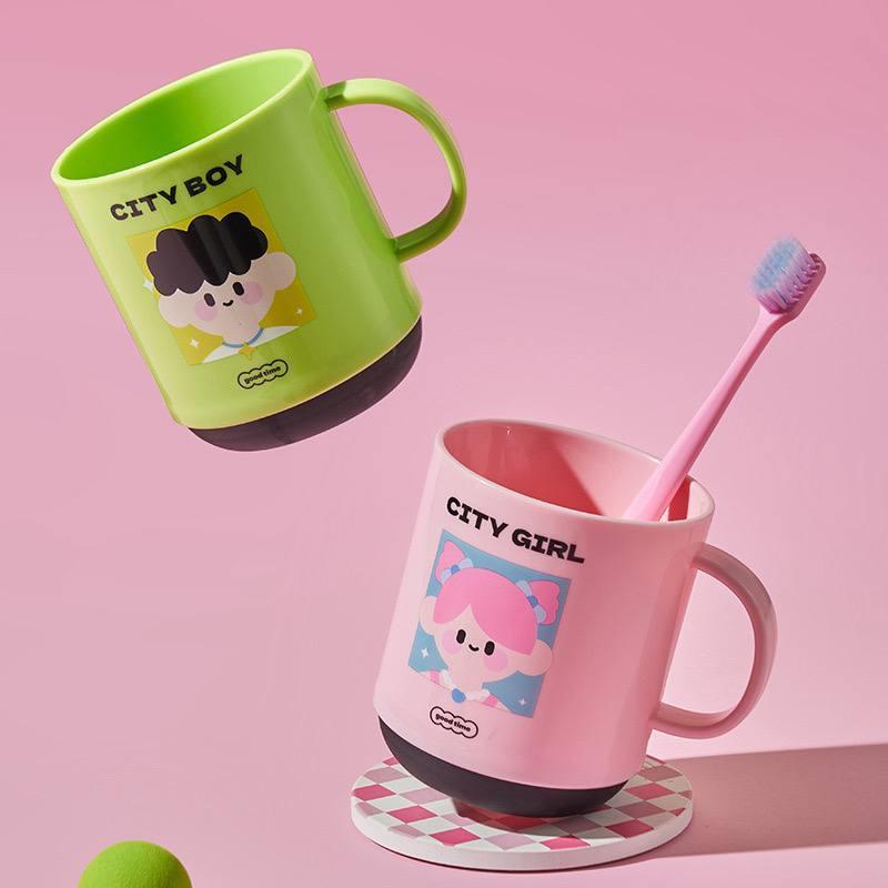لیوان لاکی طرح CITY GIRL & CITY BOY کد 20460