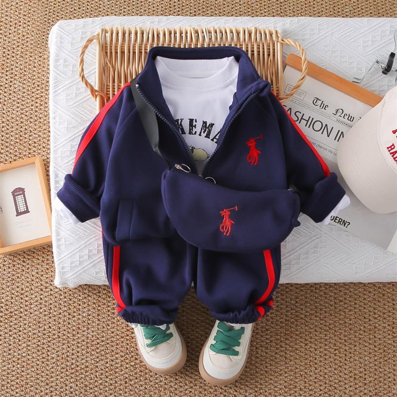 ست چهار تیکه سویشرت و بلوز  و شلوار کیف طرح horse رنگ سورمه ای کد 20616