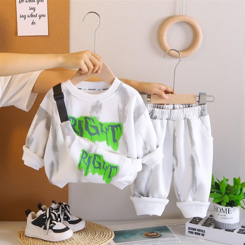 ست دورس و شلوار و کیف سفید طوسی با نوشته رنگ سبز کد 20664