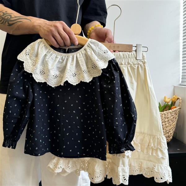 ست شومیز سورمه ای یقه خامه دوزی با دامن خامه دوزی شیری کد 20676