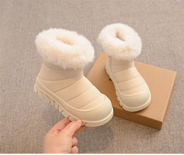 بوت چستر ضداب داخل خز رنگ کرم  با لبه خز سفید کد 20795