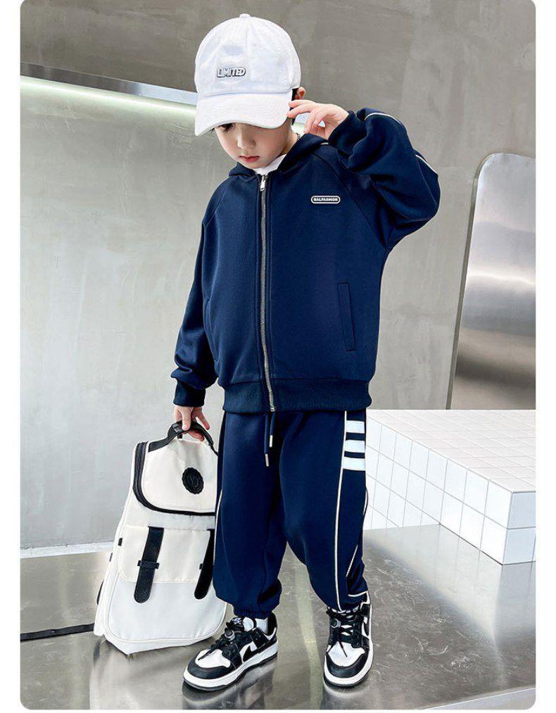 ست سویشرت و شلوار بغل نوار شب نما SPORT رنگ سورمه ای کد 20828