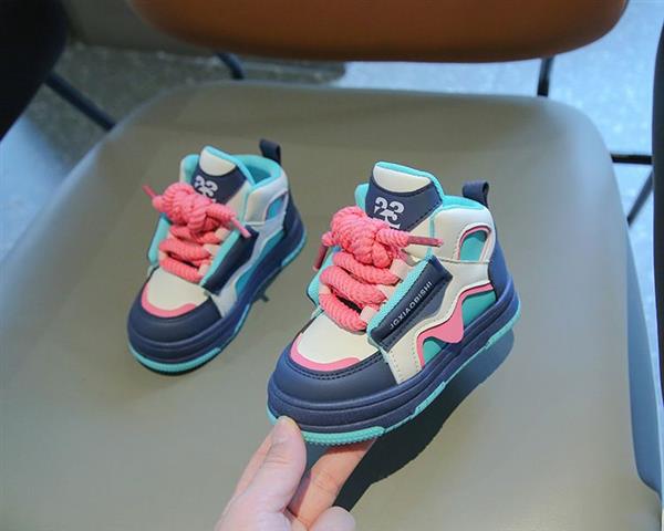 کتونی فشن بندی طرح JGXIAOBISHI رنگبندی سورمه ای و شیری و سبزابی کد 20844