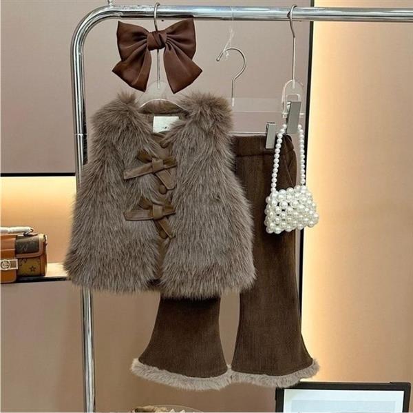 ست سه تیکه بلوز یقه اسمی کشمیر و جلیقه خز و شلوار کبریتی ضخیم رنگ قهوه ای کد 20855