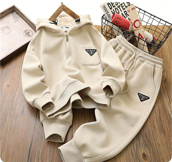 ست هودی و شلوار ضخیم طرح Triangle buckle  رنگ کرم کد 20870