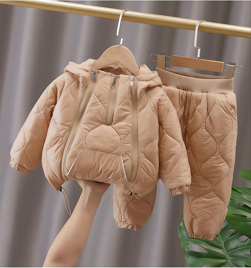 ست کاپشن و شلوار دو زیپ اریب ضداب رنگ کرم کد 20957