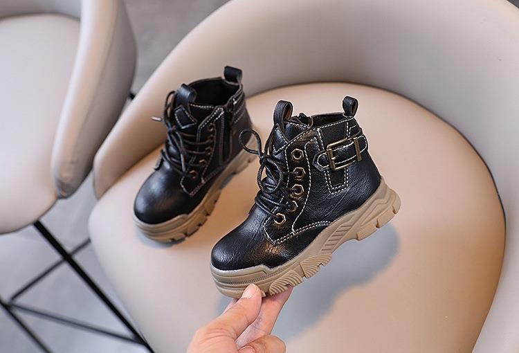 یوت چرم بندی ضداب FASHION SPORT رنگ مشکی کد 21007