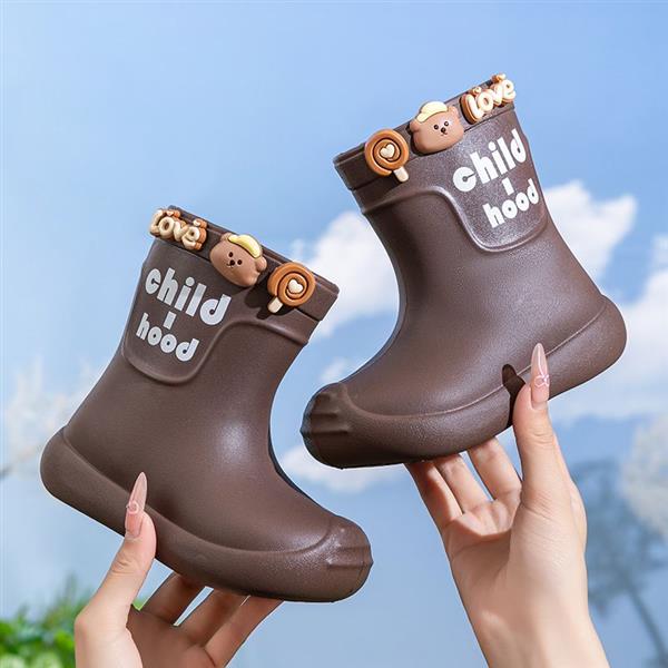 رین بوت طرح CHILD HOOD با پیکسل کارتونی رنگ نسکافه ای کد 21030