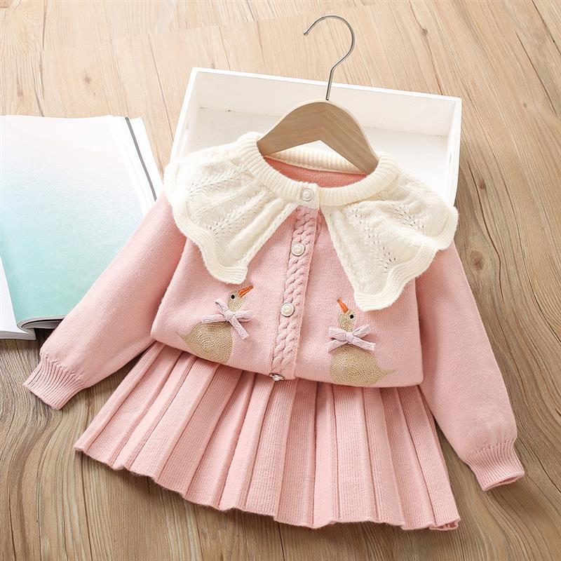 ست بلوز و دامن بافت صورتی یقه شیری طرح جوجه کد 21069