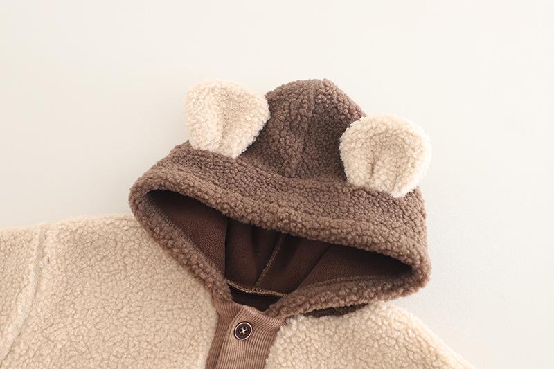 ست سه تیکه داخل کرکی سویشرت پشمی کرم  و شلوار کبریتی نسکافه ای و شال گردن خرسی کد 21111