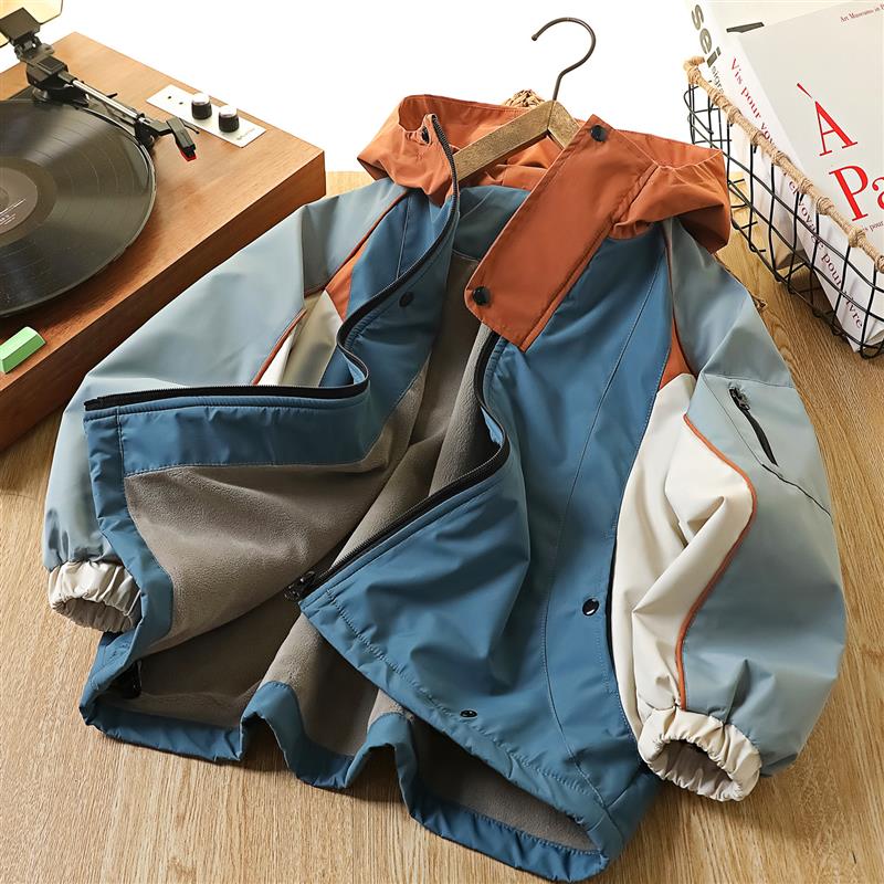 کاپشن کلاهدار ضداب داخل لاینردار Magnetic button رنگبندی ابی و اجری کد 21193