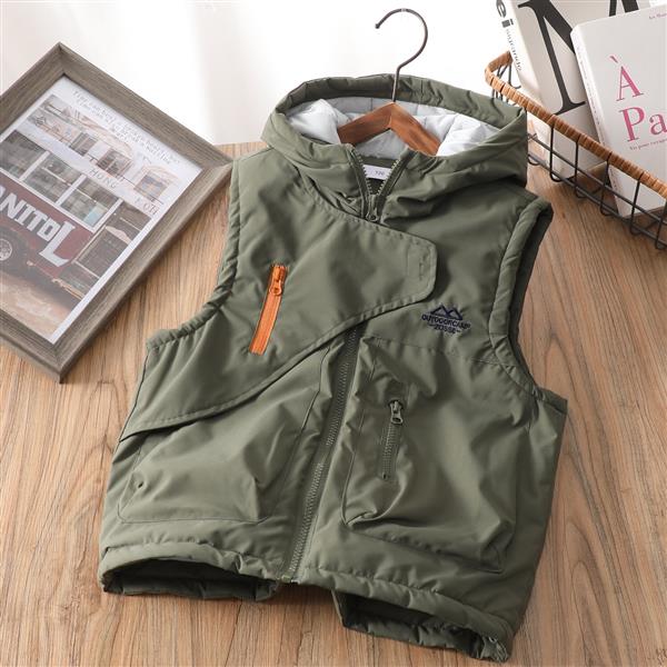 پافر کلاهدار ضداب زیپ اریب چسبی طرح OUTDOORCAMP ZOSSE رنگ یشمی کد 21252