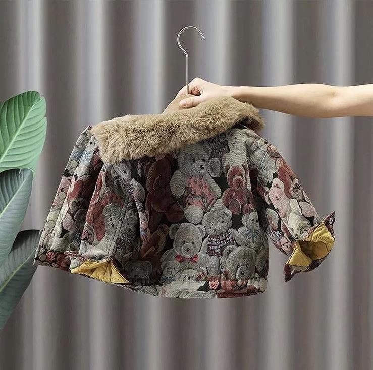 کاپشن داخل خز رویه ضداب خرسی یقه خز رنگ کرم کد 21265