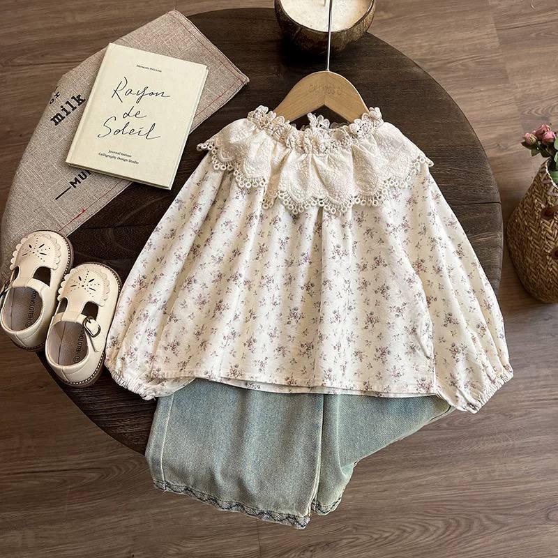 ست شومیز نخی گلدار خامه دوزی کرم با شلوار جین واید ابی کد 21393