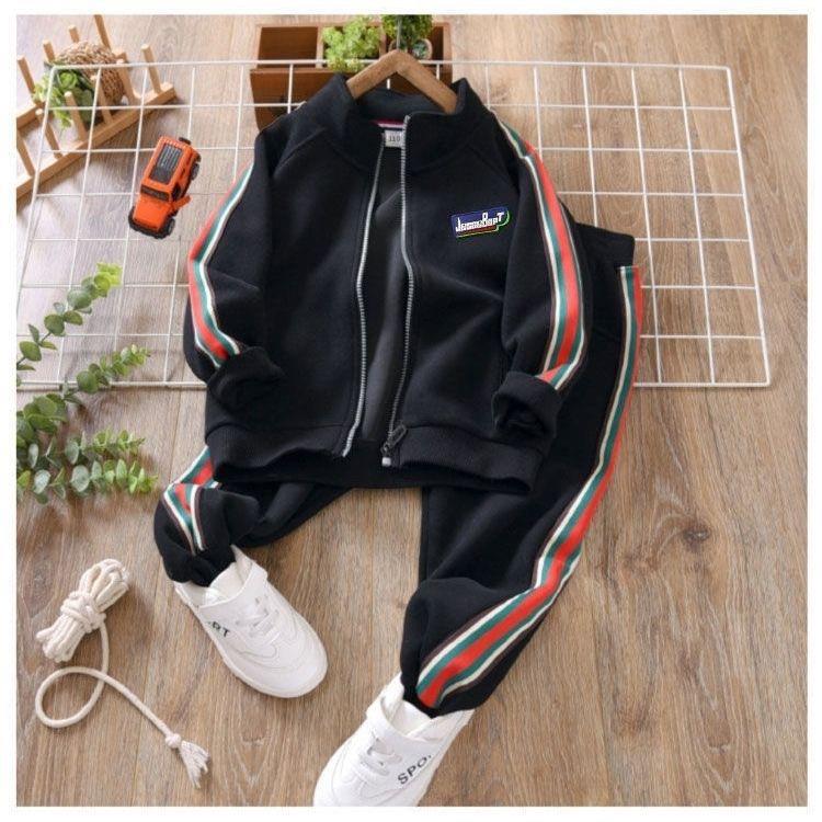 ست سویشرت و شلوار فشن اسپرت طرح UKPE رنگ مشکی کد 21506