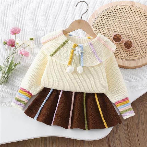 ست بلوز شیری و دامن قهوه ای  بافت عروسکی گل لاله با نوار رنگی کد 21554