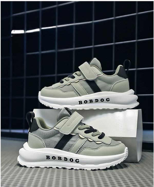 کتونی چسبی طرح بند BOBDOG بغل دو خط اریب رنگ سبز کد 21610