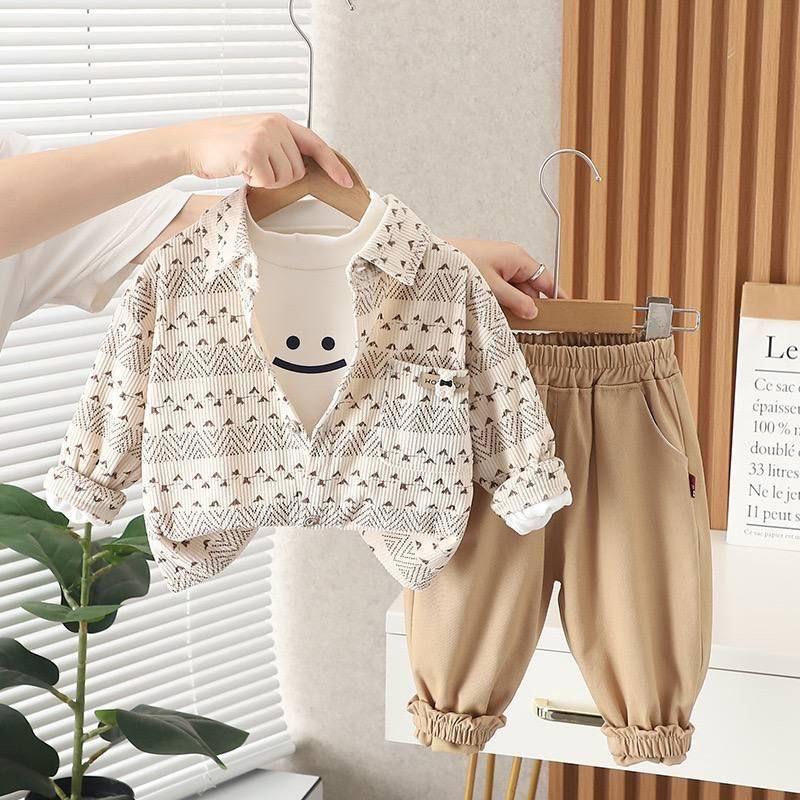 ست سه تیکه بلوز نخی سفید طرح SMILE با شومیز کبریتی شیری و شلوار کتان کرم کد 21614